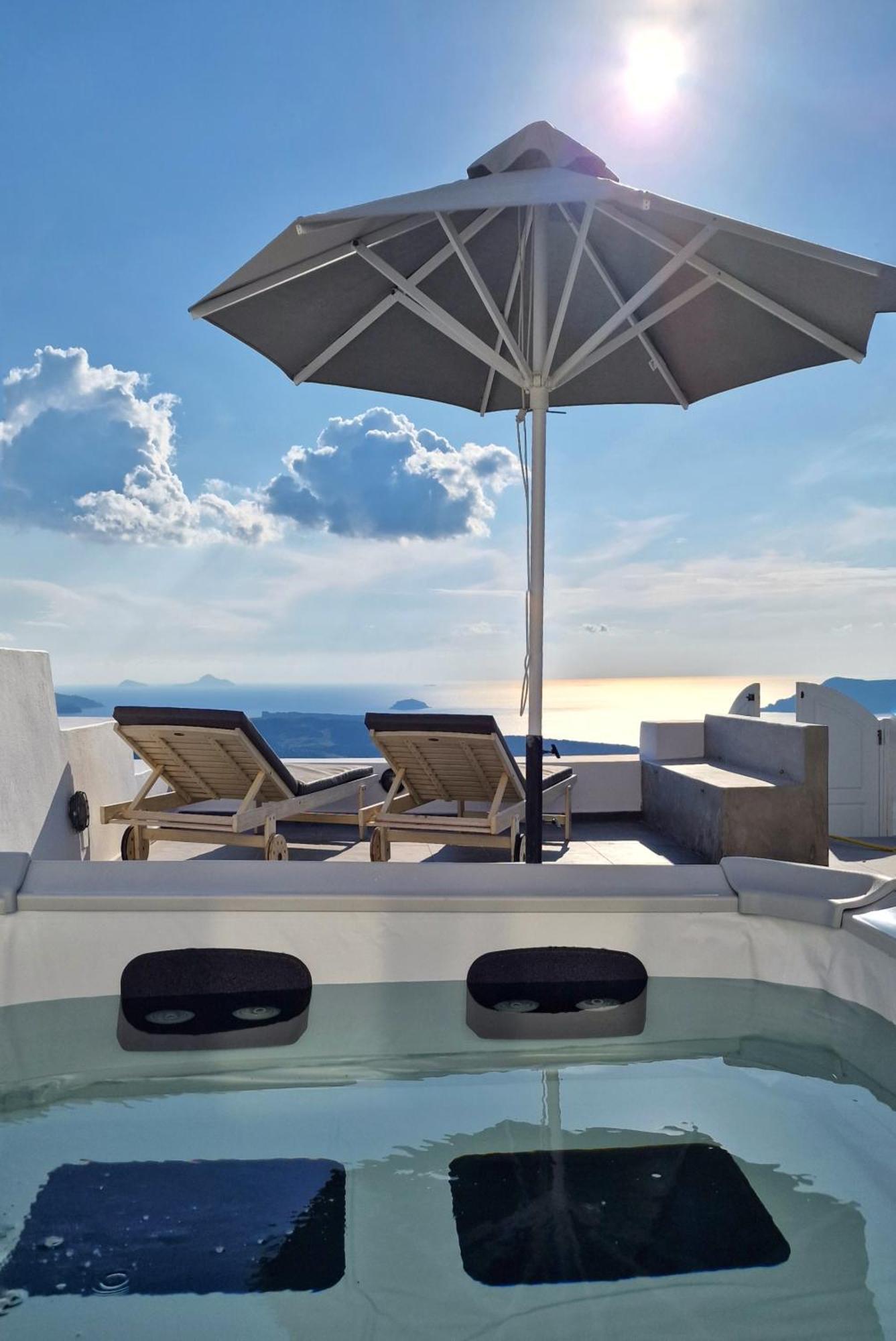 Willa Karpimo Horizon - Caldera View With Private Hot Tub Firostefani Zewnętrze zdjęcie