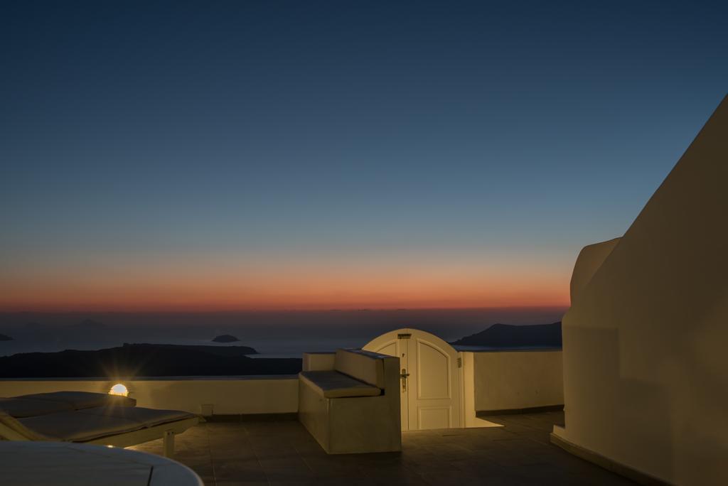 Willa Karpimo Horizon - Caldera View With Private Hot Tub Firostefani Pokój zdjęcie